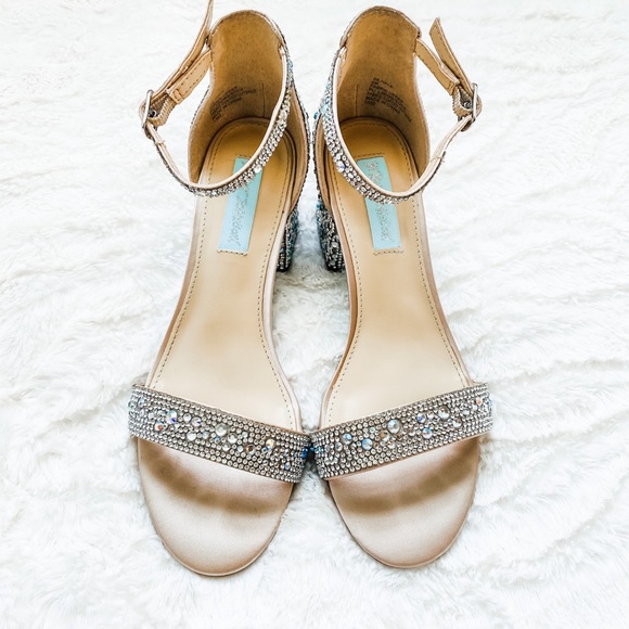 betsey johnson hale sandal